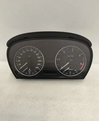BMW 1 E81 E87 Speedometer (instrument cluster) 6974659 69746599