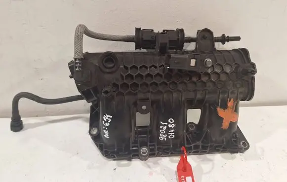 Peugeot 208 Intake manifold 9802101480