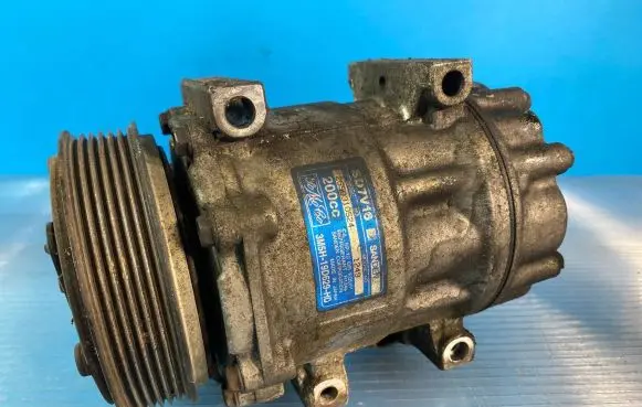 Volvo S40 Air conditioning (A/C) compressor (pump) 3M5H19D629HD SD7V16