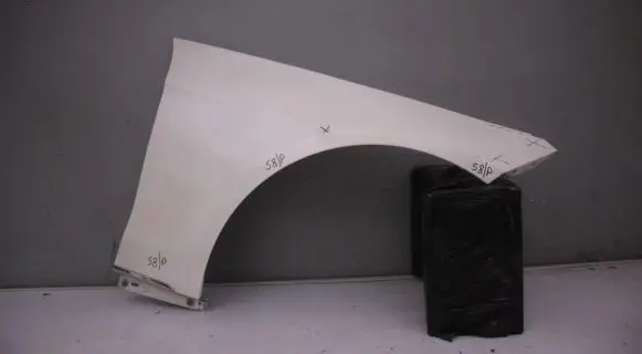 Mercedes-Benz E W212 Fender mounting bracket HNGJKYUKJHGN