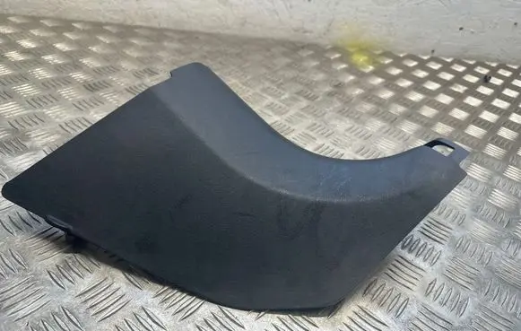 KIA EV6 Front sill trim cover 85824CV000