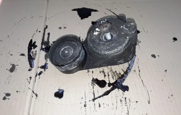 Mercedes-Benz S W221 Generator/alternator belt tensioner 01552010001