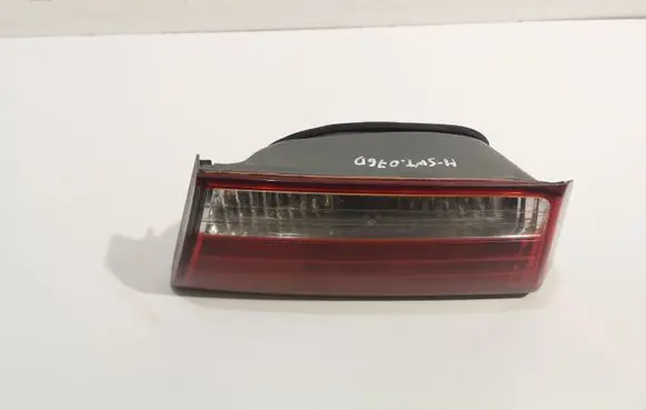 Hyundai Sonata Tailgate rear/tail lights
