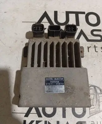 Toyota Avensis T250 Fuel injection control unit/module 8987120070 1310001371