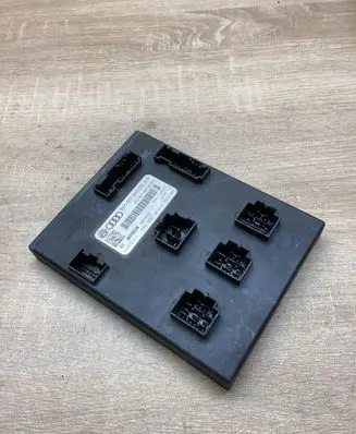 Audi A4 S4 B8 8K Comfort/convenience module 8K0907063DH
