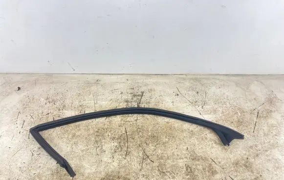 Volkswagen Scirocco Rubber seal front coupe door window 1K8867338