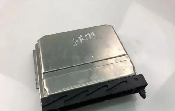 Volvo V70 Engine control unit/module ECU 30668478A 0261208289