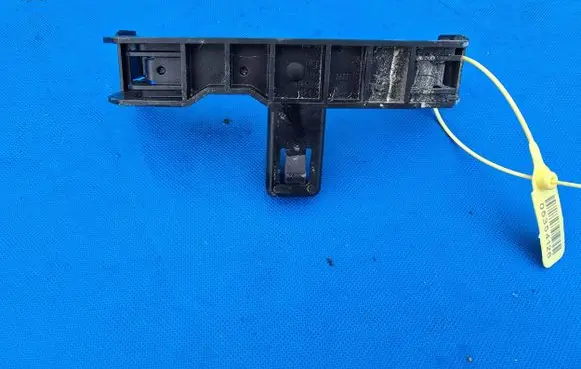 BMW X4 G02 Battery bracket 8703396