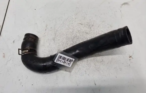 Suzuki Swift I Engine coolant pipe/hose