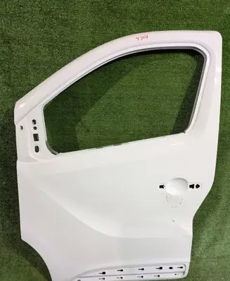 Renault Trafic III (X82) Front door 