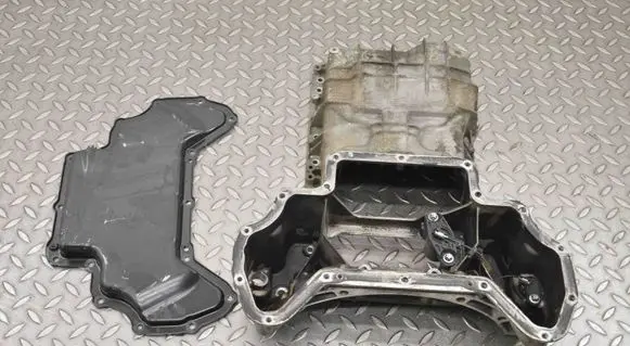 Mercedes-Benz CLS C219 Oil sump R2720140802 A2720100128