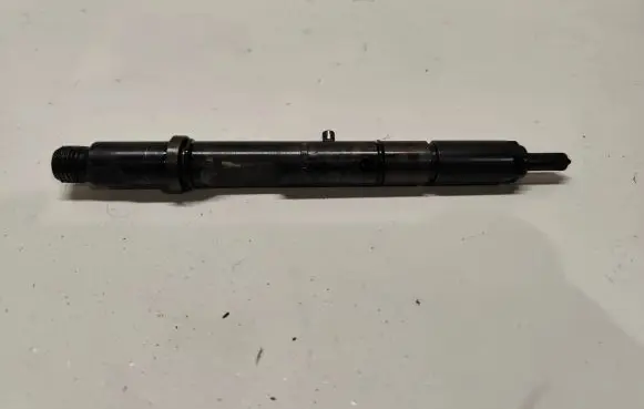 Audi A4 S4 B7 8E 8H Fuel injector 059130201G