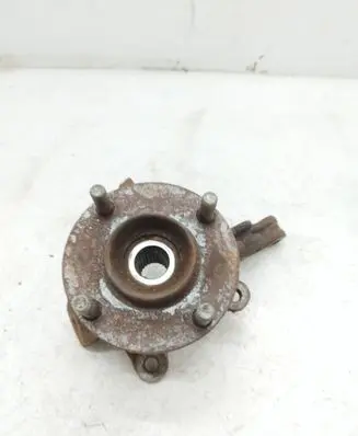 Nissan Almera N16 Rear wheel hub