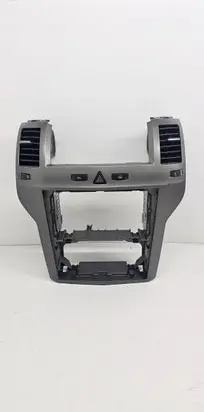 Opel Zafira B Dashboard center trim panel 213680437
