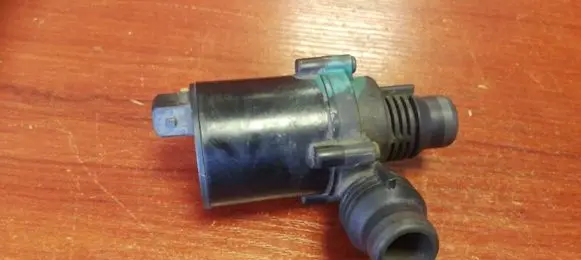 BMW X5 E53 Electric auxiliary coolant/water pump 6913489