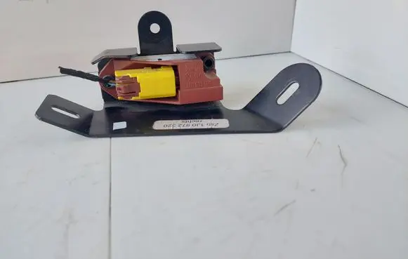 Volkswagen Golf IV Airbag deployment crash/impact sensor 1C0909606 1J0972320