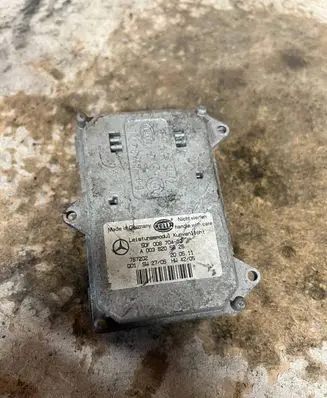 Mercedes-Benz R W251 Headlight ballast module Xenon A0038205826 767202