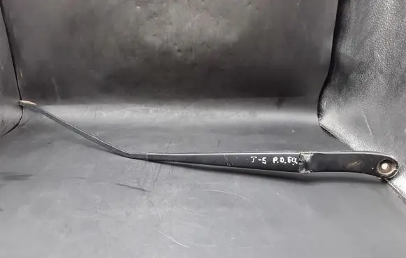 Volkswagen Transporter - Caravelle T5 Front wiper blade arm 7H1955410C 7H1955410