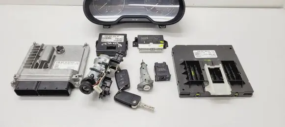 Engine ECU kit and lock set