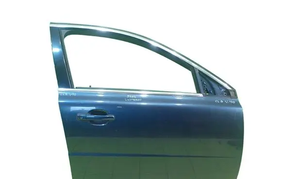 Volvo V70 Front door PRZOD PRAWE