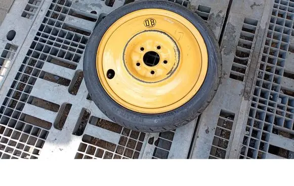 Mazda 3 I R15 spare wheel