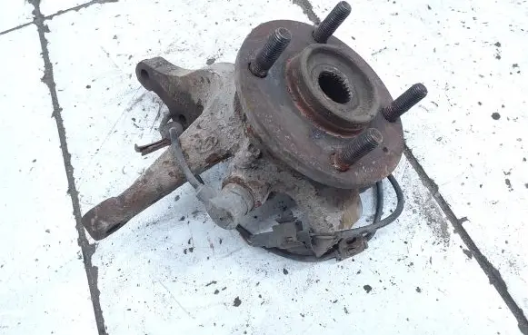 Hyundai Elantra Front wheel hub spindle knuckle P11B21