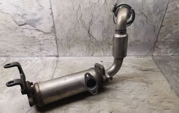 BMW 5 E39 EGR valve line/pipe/hose