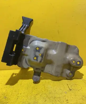 Chevrolet Captiva Battery bracket 