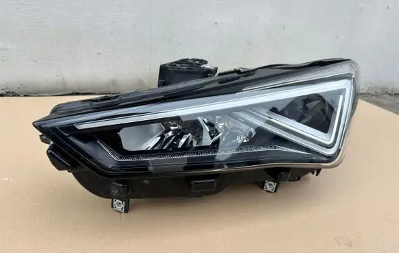 Seat Leon IV Headlight/headlamp