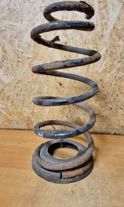 KIA Sorento Rear coil spring 551013E011