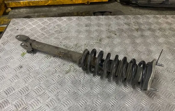 Mercedes-Benz E W213 Front shock absorber/damper A2133200643