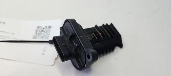 BMW 3 F30 F35 F31 Mass air flow meter 8506408