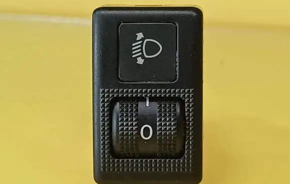 Mazda Demio Headlight level height control switch DC36