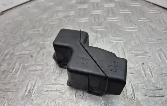 Volvo V60 Fuse box cover 31300189