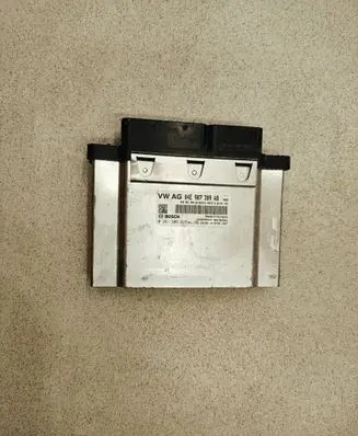 Volkswagen PASSAT B8 Engine control unit/module 04E907309AB 0261S09529