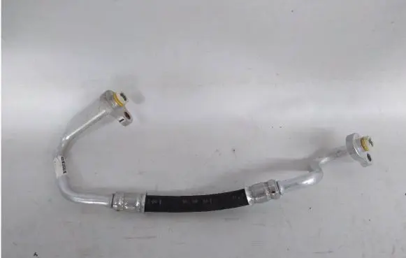 Volvo XC90 Air conditioning (A/C) pipe/hose 31390896