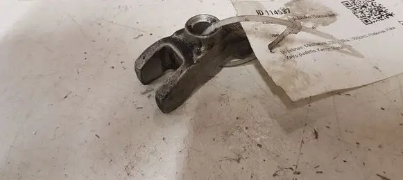 Opel Zafira B Fuel Injector clamp holder FGPB148