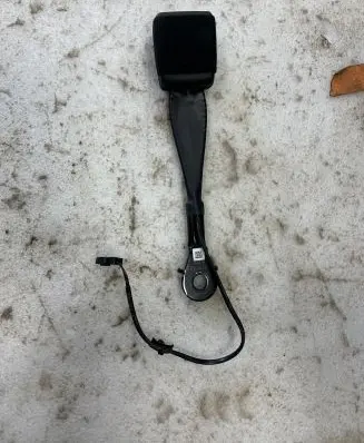 Audi A4 S4 B9 8W Front seatbelt buckle 8W0857755A