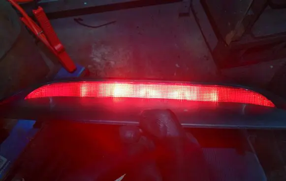Chevrolet Epica Third/center stoplight