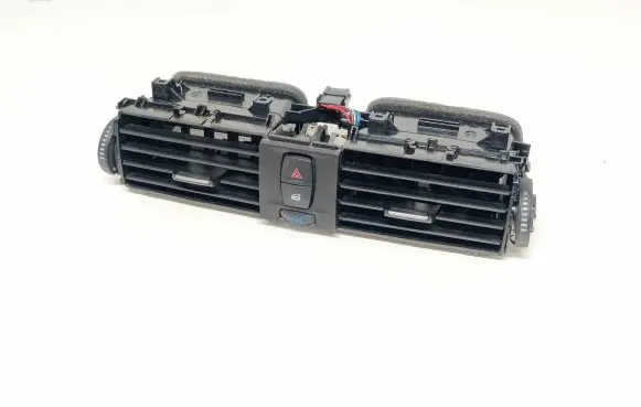 BMW 4 F32 F33 Dash center air vent grill 9347436