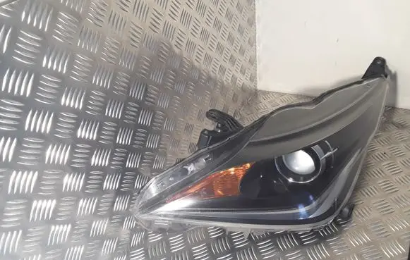 Toyota Aygo AB40 Headlight/headlamp