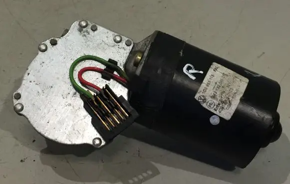 Volkswagen Golf IV Wiper motor 1C0955119