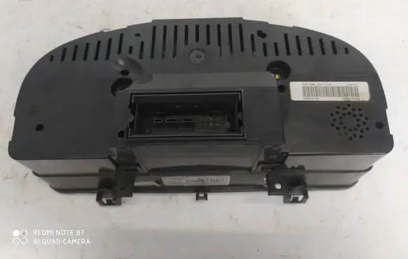 Volkswagen Caddy Speedometer (instrument cluster) 2K0920841A V0020000 VWZ7Z0D0201605