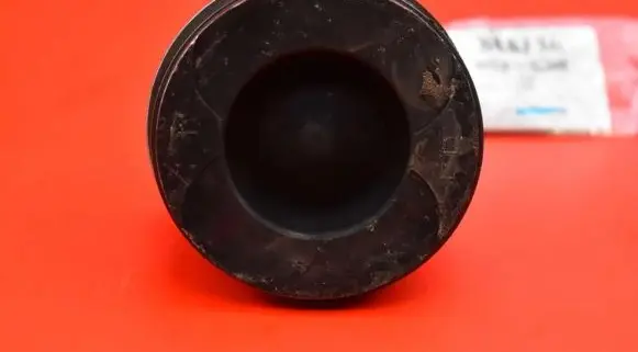 Piston