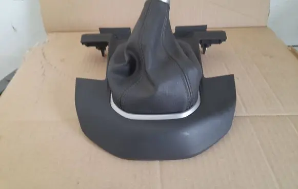 Honda CR-V Gear selector/shifter in gearbox 77270-TNY-E2-20