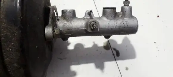 Subaru Impreza I Master brake cylinder