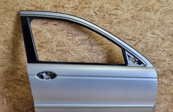 Jaguar X-Type Front door