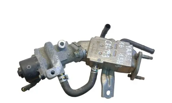 Toyota Yaris EGR valve cooler 2205000020 2562021020