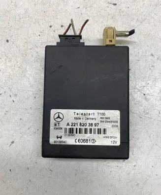 Mercedes-Benz E W212 Auxiliary heating control unit/module A2218203897