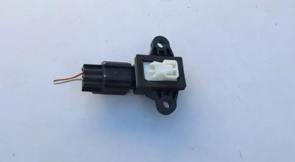 Volvo V40 Cross country Airbag deployment crash/impact sensor 31360986